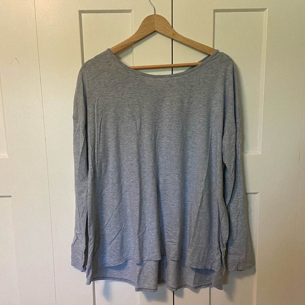 Lululemon | Long sleeve open cross back shirt